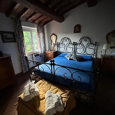 Charming With Swimming Pool-todi, Italy Villa Todi
