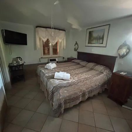 Charming With Swimming Pool-todi, Italy Villa Todi
