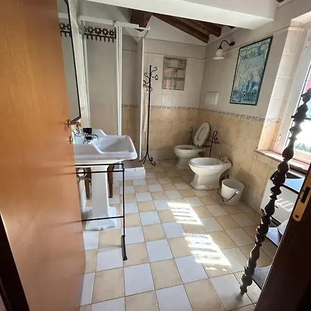 Charming With Swimming Pool-todi, Italy Villa Todi