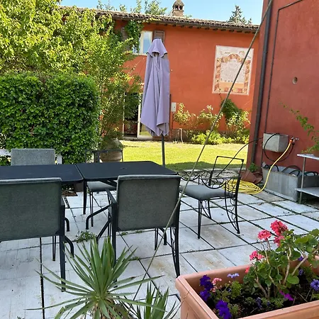 Charming With Swimming Pool-todi, Italy Todi